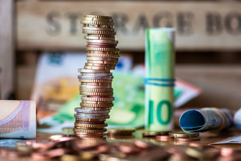 Wieviel Geld brauchst du im Krisenfall zuhause? Lies nach ...